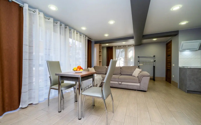 2 Gosti-24 Na Krymskoy Apartment