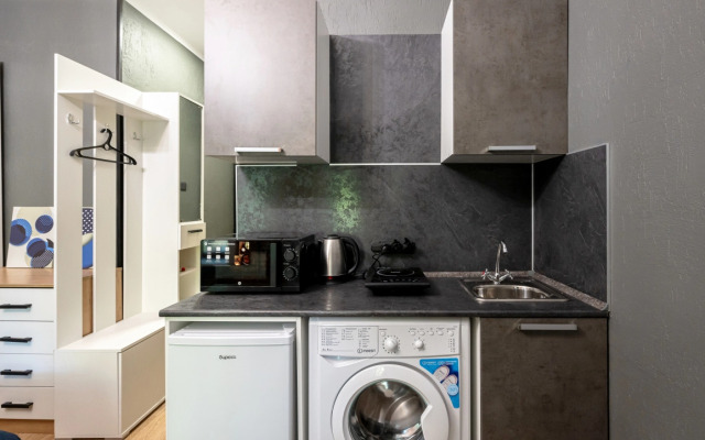 U Starokalinkinskogo mosta Apartments 1
