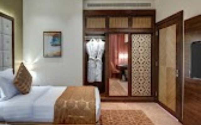 Апарта-отель Royal Continental Suites Business Bay