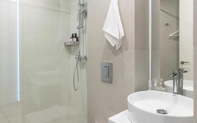 S Vidom Na Gorod I Reku 54-5 Apartment