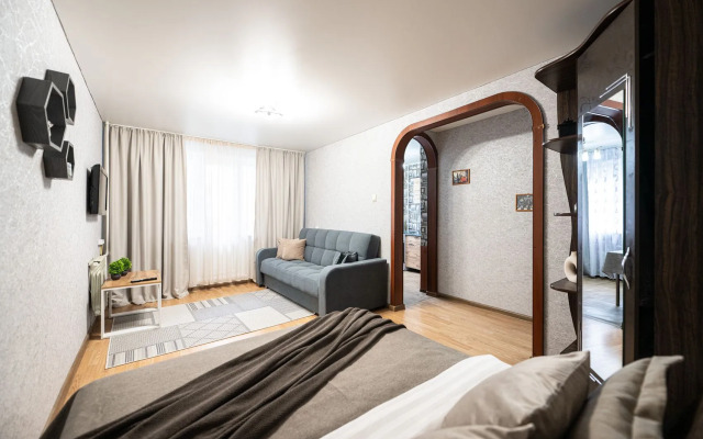 Pyat Zvyozd Skver Aloye Pole Apartments