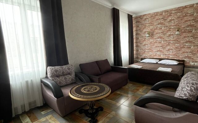 Отель Дельфин