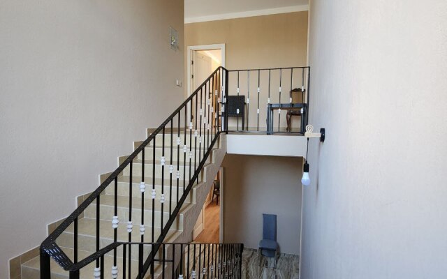 Liana Guesthouse