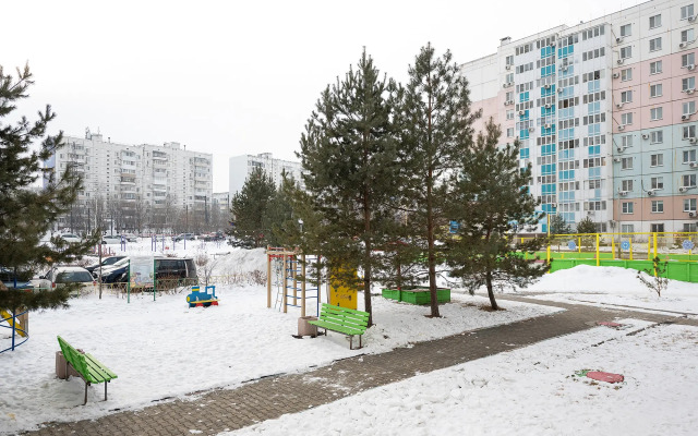 DeNoch Leningradskaya Flat