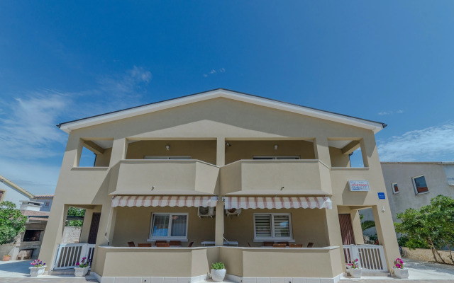 Apartments Jakovljević