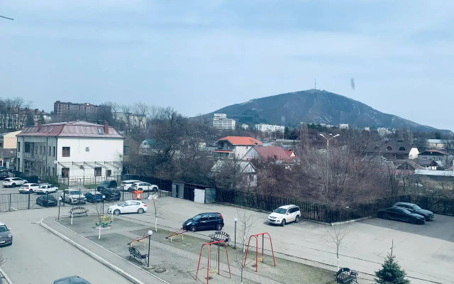 2-komnatnaya Raidas na Oranzhereynoy 22/2 Flat