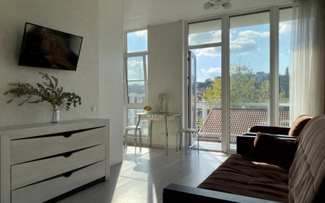 Green Palace 1 S Podogrevaemym Basseynom Krugly God Apartment