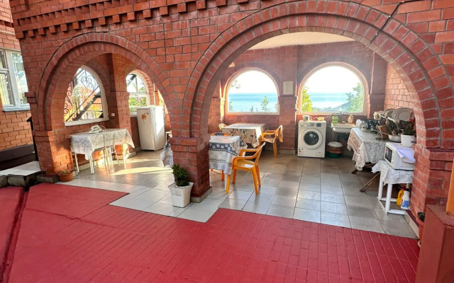 Valera I Lyuba Private House