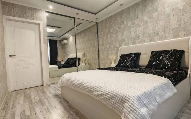 Квартира с Видом на Реку