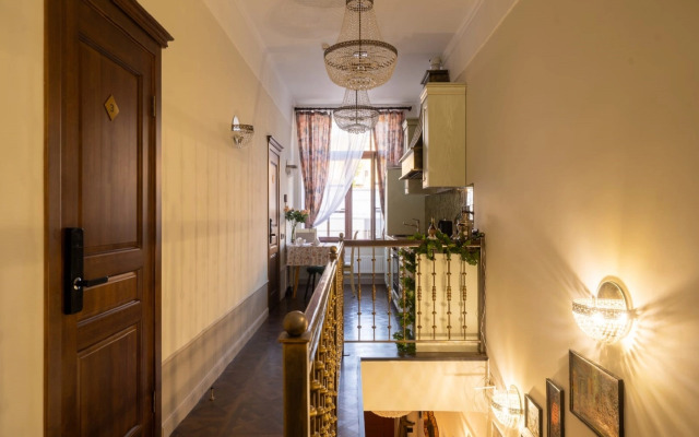 Отель Кристал