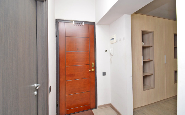 2-K na Ulitse Nalbandyana, NB250 Flat