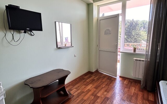 Otdyih V Loo Guest House