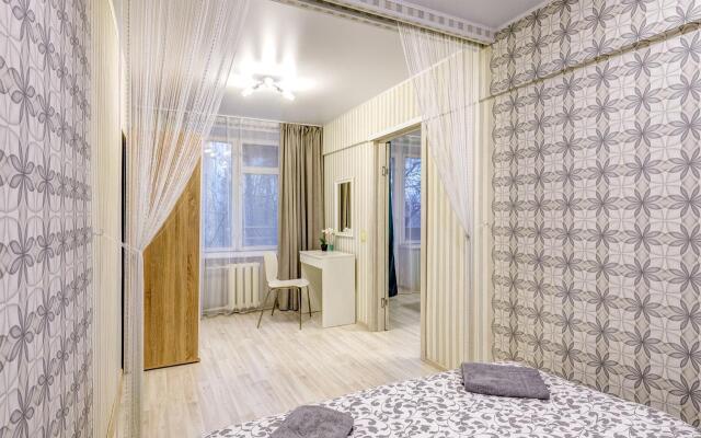 Berezhkovskaya Naberezhnaya 10 Apartments