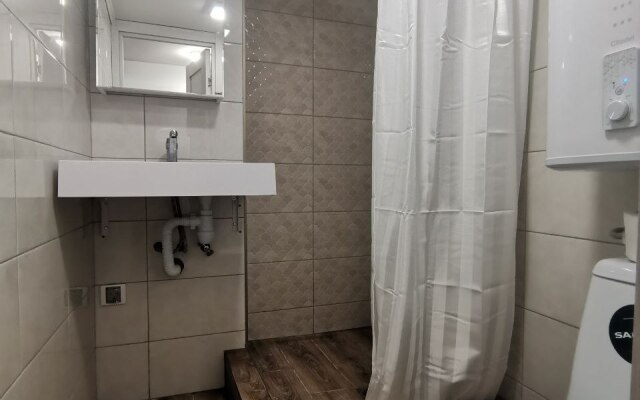 Loft 4 okolo Tts Etazhi Apartments