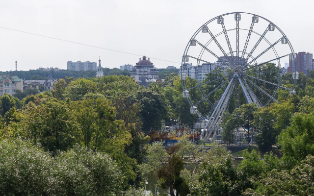 Квартира 8th Floor Apartment