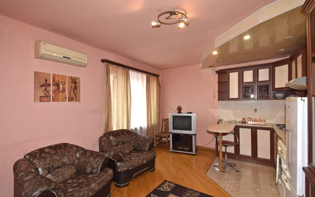 Ploschad Andreya Sakharova Flat