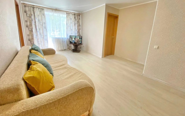 Na Tsentralnom Pereulke 13 Flat