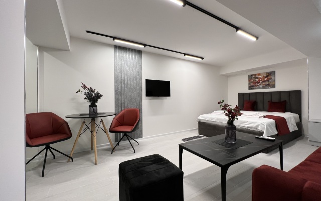 Tiny Modern Home In 1st Floor, Saryan Apartments
