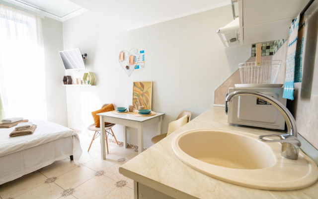 Yuzhnyih Kultur Studio PosutochnoSochi.rf  Apartments