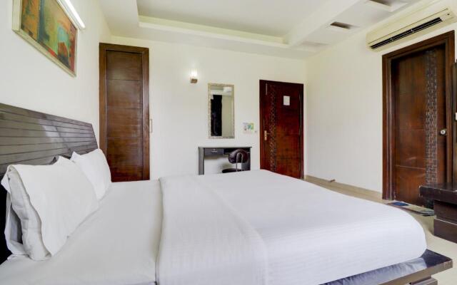 Blue Moon Residency Hotel & Restaurant Hotel