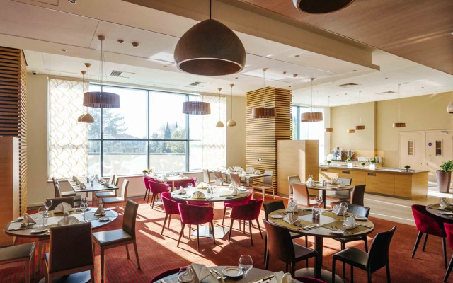 Mercure Sochi Centre Hotel