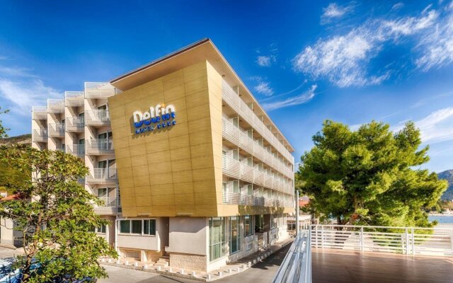 Carine Delfin Hotel