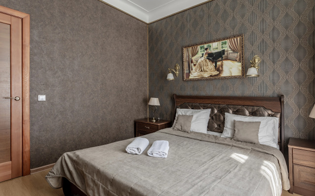 3 - room apartment on Tverskaya , Patriarchal
