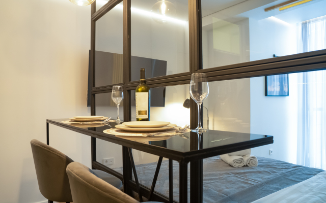 V Sovremennom Otele Grand Sapfir Ot LetoApart Apartments