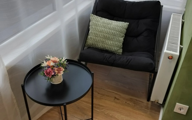 Uyutnaya Kvartira ryadom s Verkhnim Ozerom Flat
