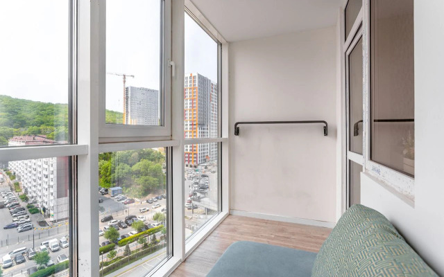 V Dome S Zakrytoy Territoriey Flat