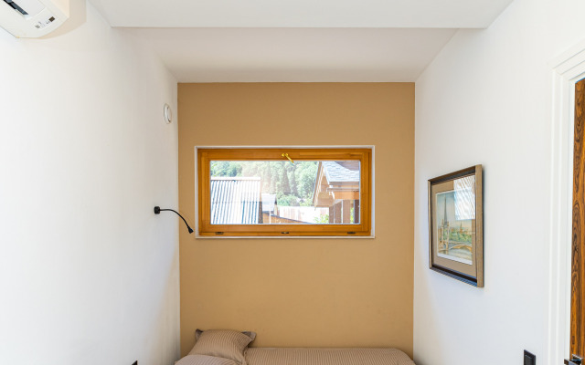 Polyansky Vibe, business class cottage