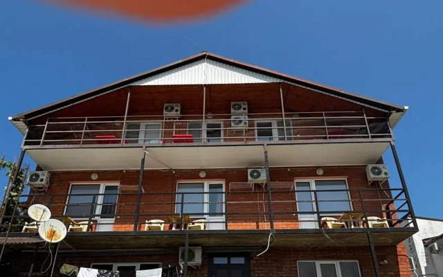 Aleko Guest house