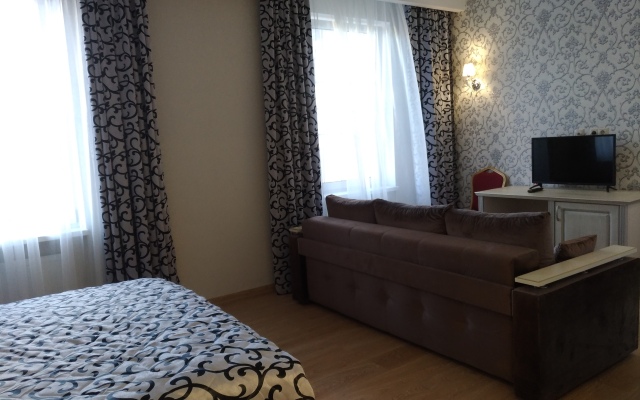 8 Avenyu Hotel