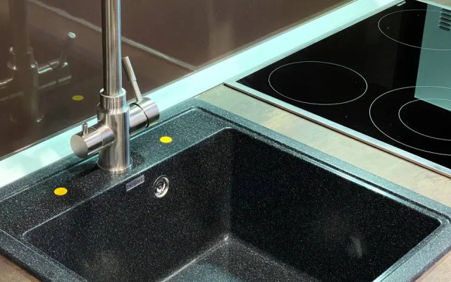 Апартаменты-студия улучшенная с кроватью двуспальным диваном и гардеробной 2 этаж