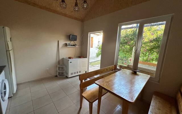 Novy Afon Guest house
