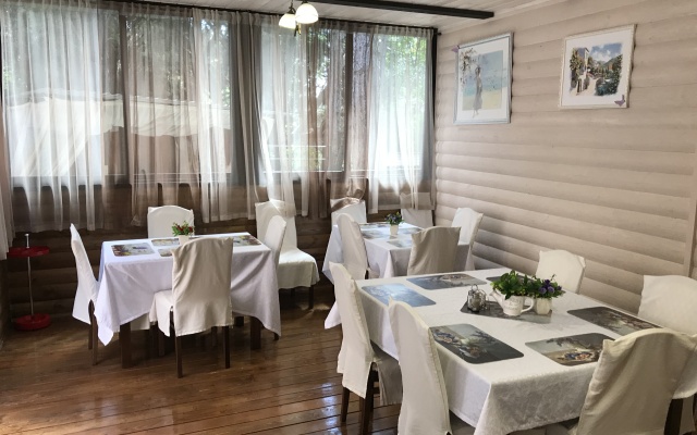 Primorskij Park Guest House