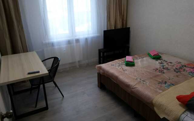 3Kh Komnatnaya Kvartira Na 15 Etazhe Apartments