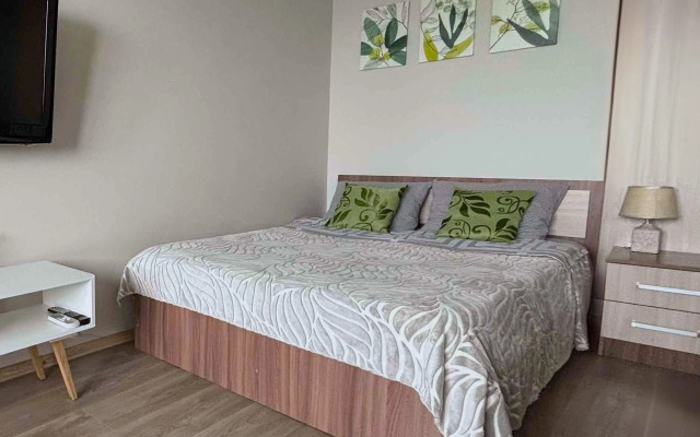 Uyutnaya S Prekrasnym Vidom V Tsentre Flat