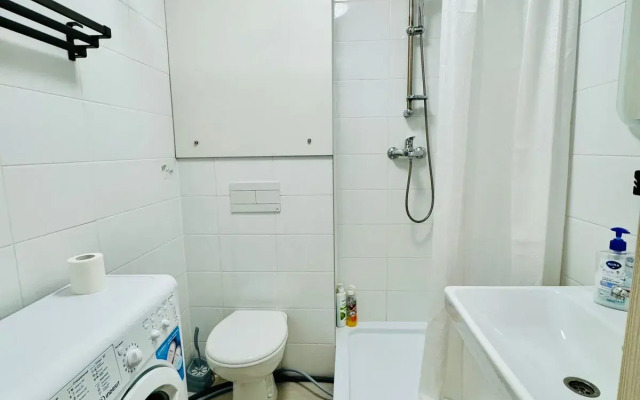 Uyutnaya v Kommunarke vblizi Metro Potapovo Flat