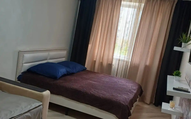 1k Vyezd Na Mariupolskoye Shosse Flat