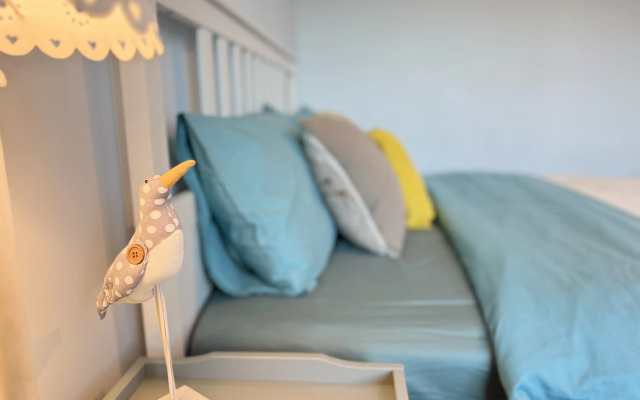 V Tsentre Lazurnaya Ptichka Flat