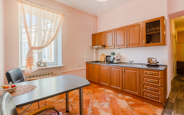 Апартаменты SpbStay на Вознесенском проспекте 3-5