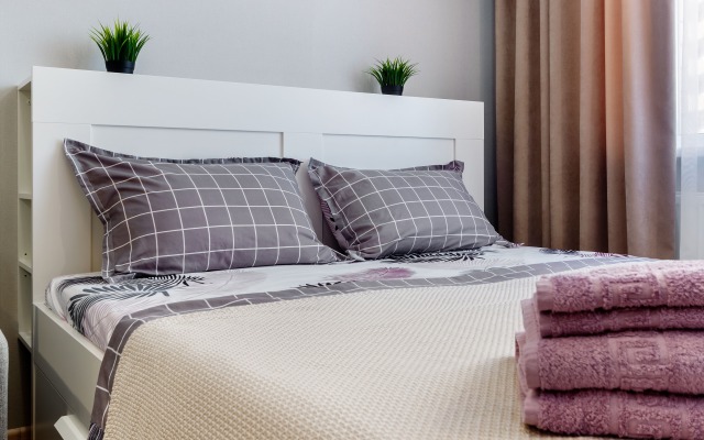 Vozle DonEkspotsentra i Akvaparka 15 etazh Flat