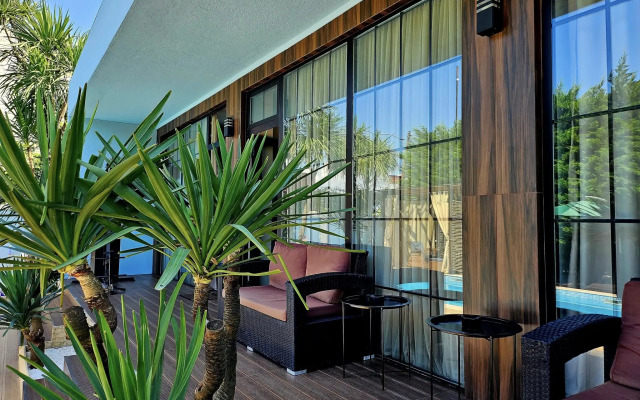 Dachis Villa