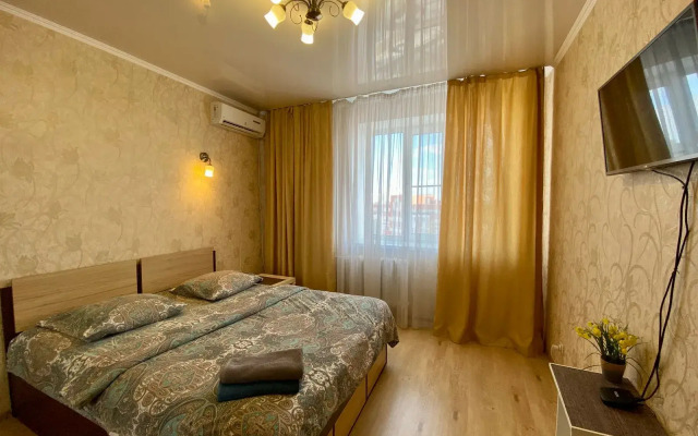 V Samom Tsentre Goroda Orla Apartments