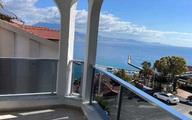 Sea View 2bd Flat 350m to the Beach Apartments