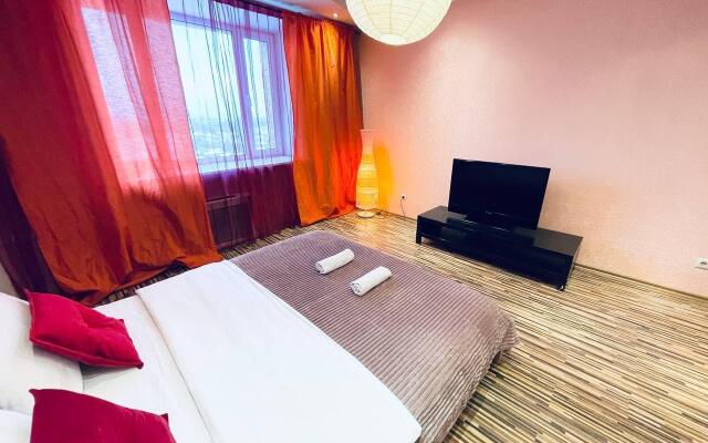 Апартаменты MAXI (Макси) на улице Колхозная 18