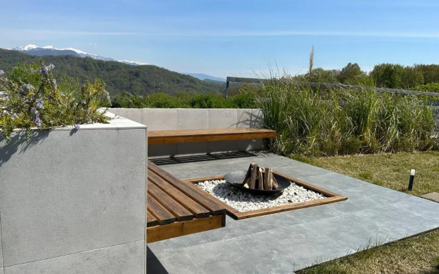 S Panoramnym Vidom Na Gory Private House