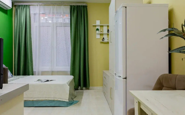 Studiya Dlya Troikh V Zhk Letniy Flat