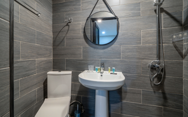 Chetyrehkomnatniye Niabi S Bilyyardom I Kinoteatrom Apartments